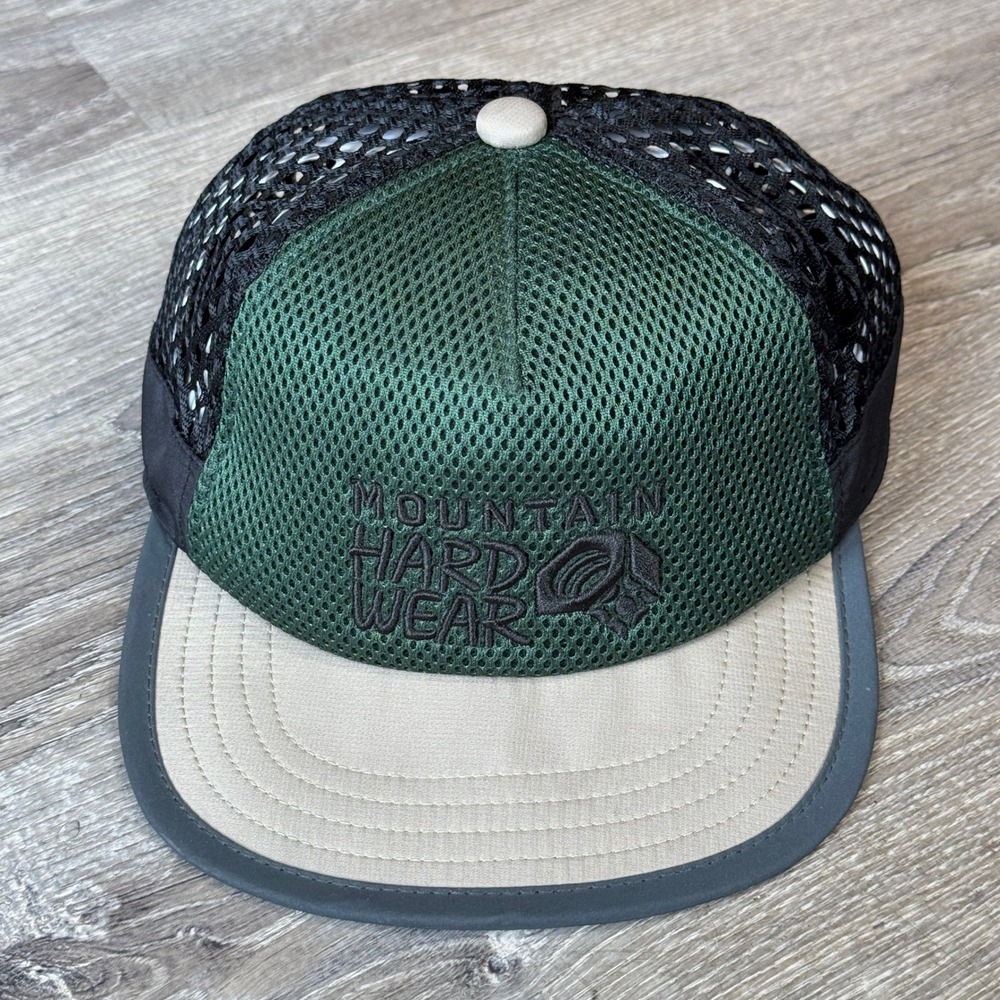 NEW Mountain Hardwear Mesh Trucker Hat Green Black Reflective Trail Run Cap